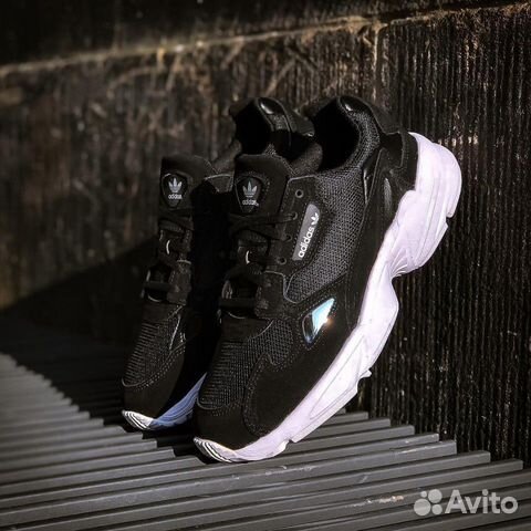 Кроссовки Adidas Falcon Кроссовки Adidas Falcon
