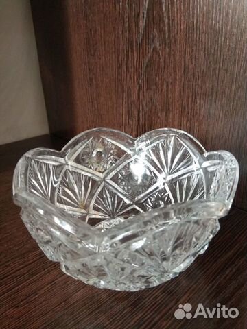 Хрусталь: вазы,стаканы, кружки