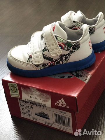 Кроссовки Adidas marvel Кроссовки Adidas marvel