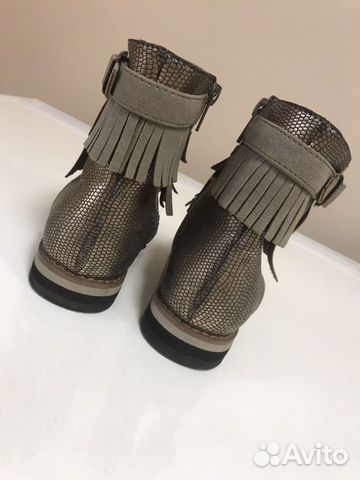 Весенние сапожки для маленькой модницы
