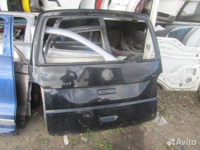 Крышка дверь багажника vw caravelle