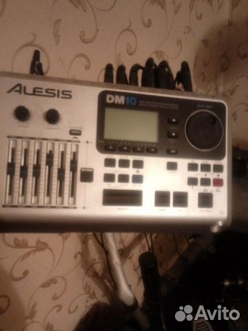 Электронные ударные Alesis DM10