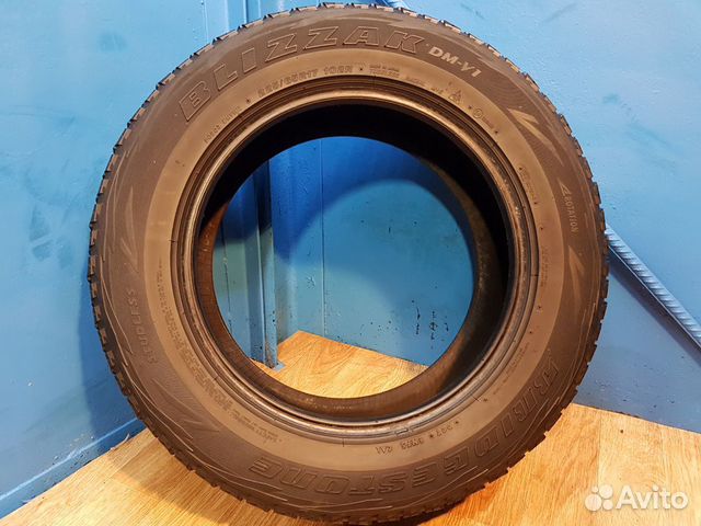 Bridgestone Blizzak DM-V1 225/65R17