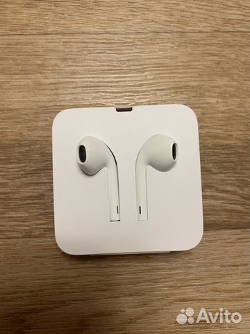 Наушники Apple EarPods Lightning