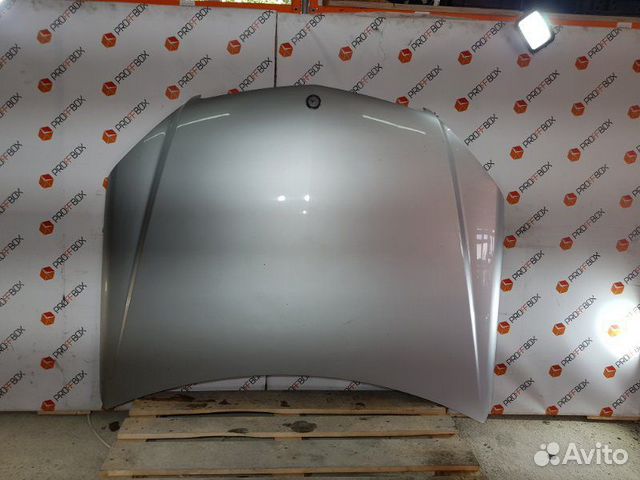 Капот Mercedes C W204 2.2 CDI 2010 Капот Mercedes C W204 2.2 CDI 2010