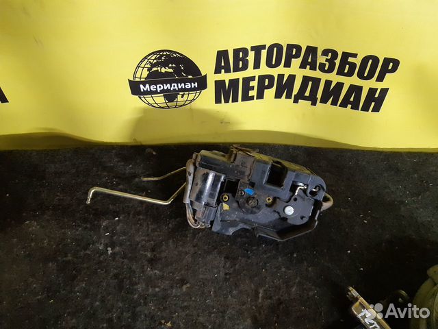Замок двери передней правой Hyundai Getz