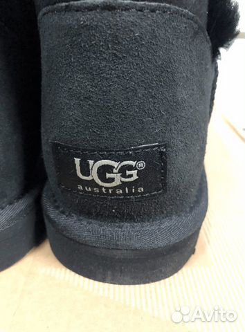 UGG угги, мини с пуговицей черные