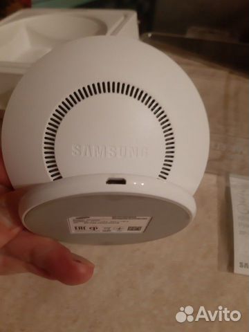 Беспроводное зарядное устройство для SAMSUNG