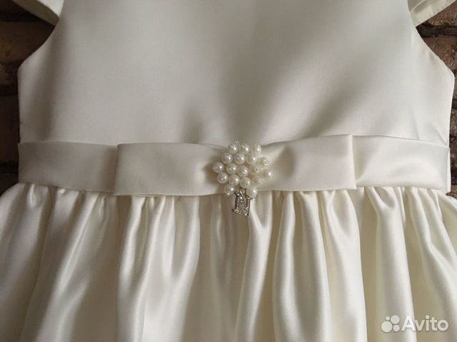 Платье нарядное на девочку 5 лет новое Платье нарядное на девочку 5 лет новое