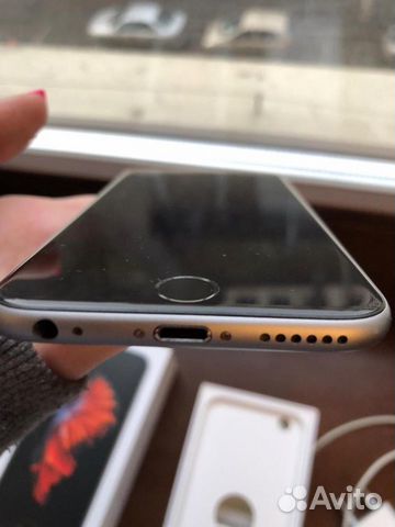Телефон iPhone 6S 64GB