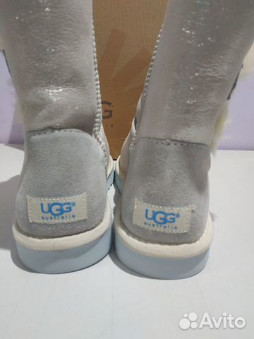UGG Australia Угги белые с пуговкой страз новые