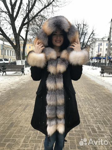 Парка с натуральным мехом песца Парка с натуральным мехом песца