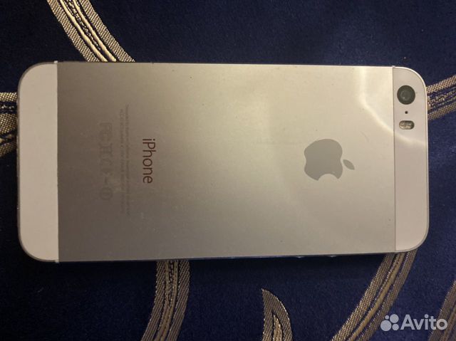 Телефон iPhone