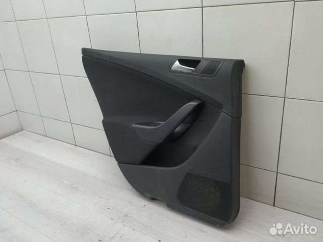 Обшивка задняя левая 3C9867211DA VW Passat (B6) 20 Обшивка задняя левая 3C9867211DA VW Passat (B6) 20