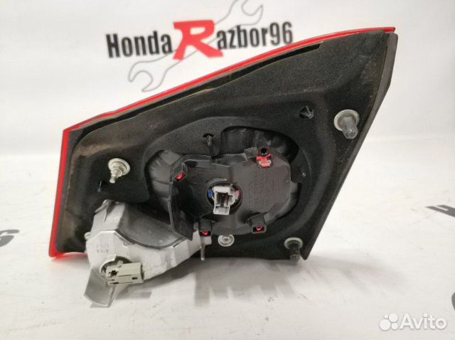 Фонарь в крышку багажника задний левый Honda Civic Фонарь в крышку багажника задний левый Honda Civic