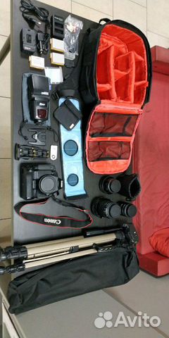 Фотоаппарат Canon с комплектом аксессуаров Фотоаппарат Canon с комплектом аксессуаров