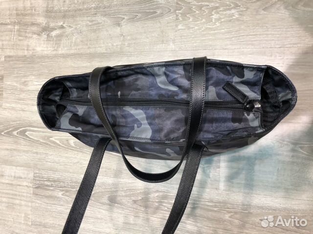 Сумка Prada милитари, оригинал, Италия Сумка Prada милитари, оригинал, Италия