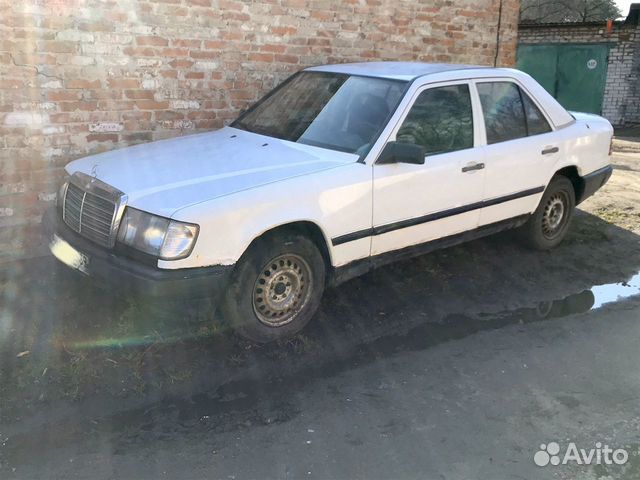 Мерседес 124 2.6 1987 год