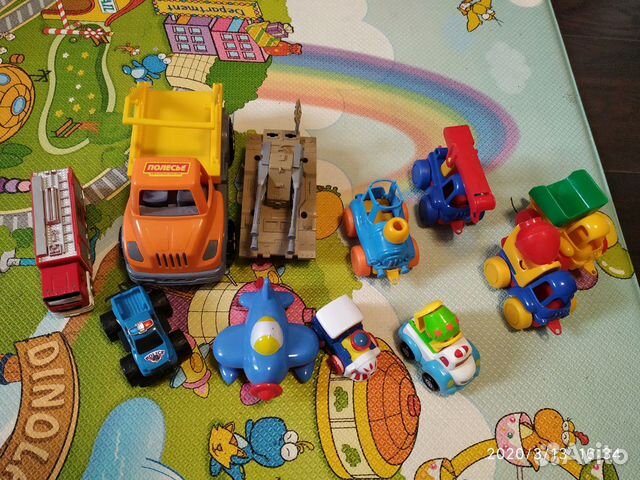 11 машинок для маленького 11 машинок для маленького