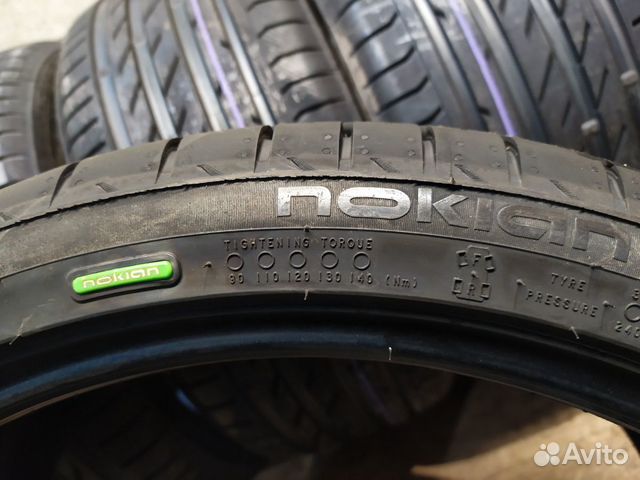 Nokian Tyres Hakka Black 255/35 R20 97Y