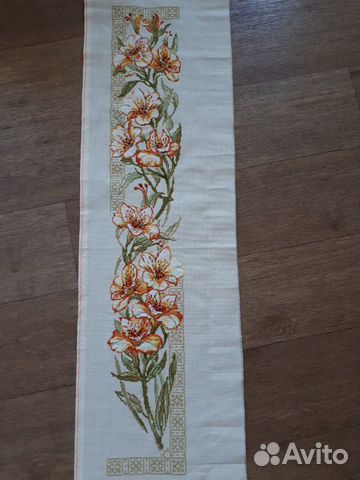 Вышитая картина Альстромерии