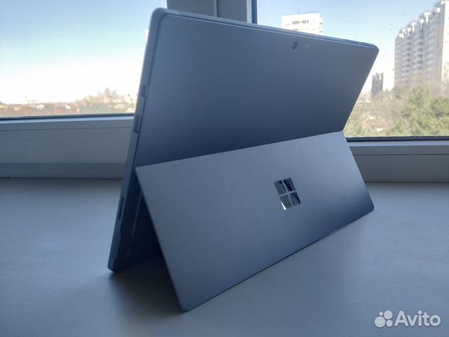 Microsoft Surface Pro 5 (i5/4/128)