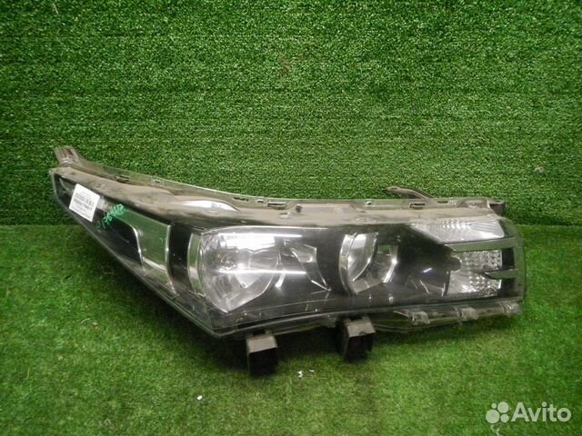 Фара правая Toyota Corolla 11 E160 (12-16) галоген