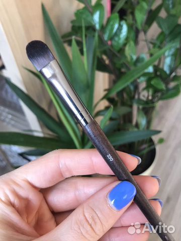 Кисть плоская make up forever