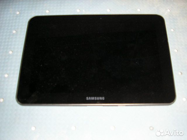 Samsung GT-P7300 на запчасти + чехол Samsung GT-P7300 на запчасти + чехол