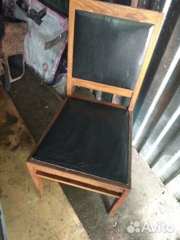 Дубовые ретро стулья Дубовые ретро стулья