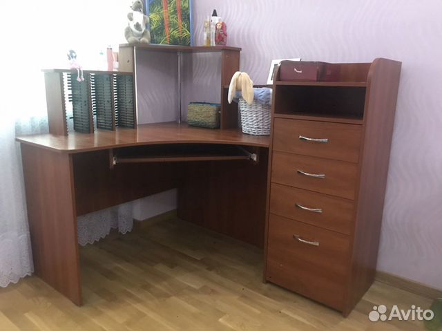 Стол письменный