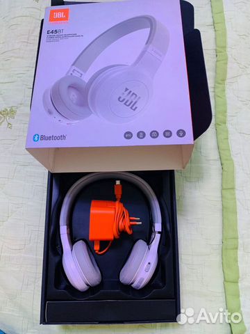 Беспроводные блютуз наушники JBL E45BT Беспроводные блютуз наушники JBL E45BT