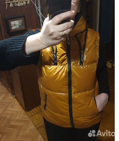 Жилет с капюшоном Жилет с капюшоном