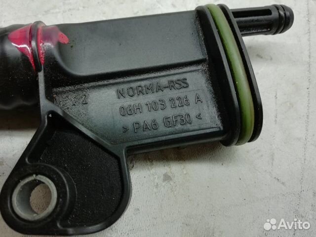 Трубка маслоохладителя Volkswagen Tiguan 2.0 tfsi