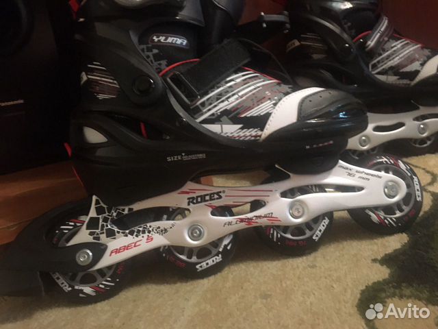 Роликовые коньки