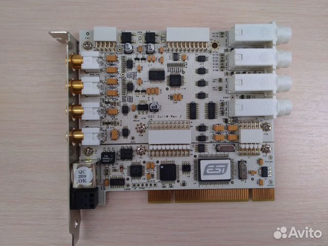 Звуковая карта Esi Julia