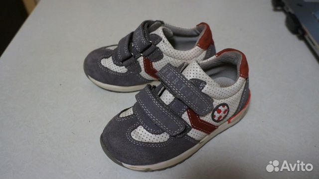 Кроссовки р.26 Кроссовки р.26