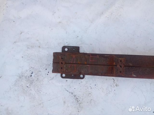 Усилитель переднего бампера Hyundai Sonata NF (20