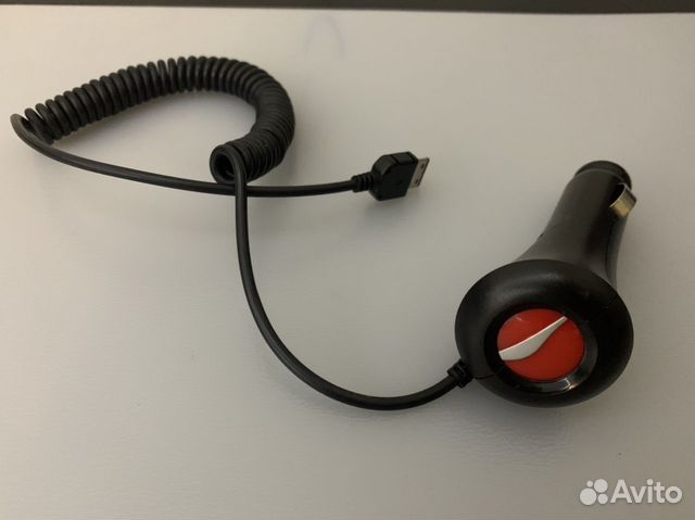 Автомобильное зарядное устройство для Samsung G600