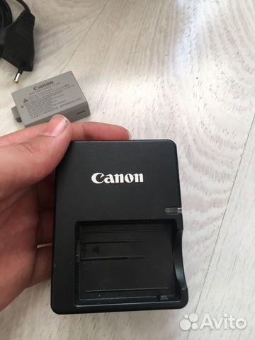 Зеркальный фотоаппарат canon eos 1000d Зеркальный фотоаппарат canon eos 1000d