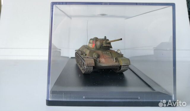 Готовая модель в коробке танк Т-34-76 1/72