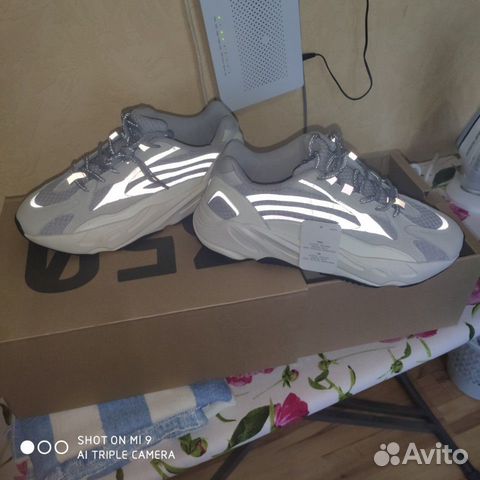 Кроссовки adidas Yeezy boost 700 оригинал Кроссовки adidas Yeezy boost 700 оригинал