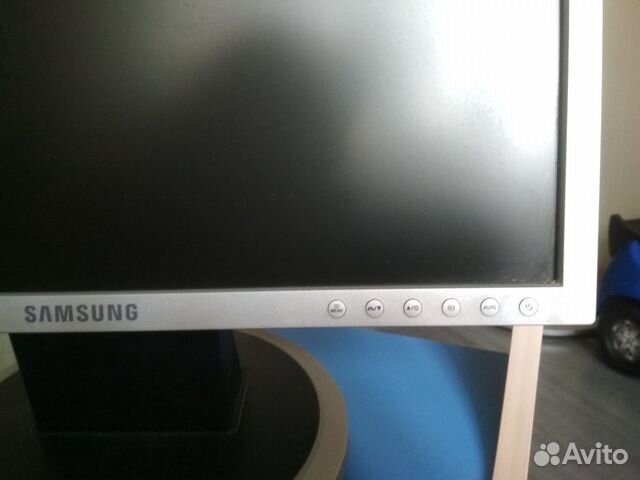 Монитор Samsung