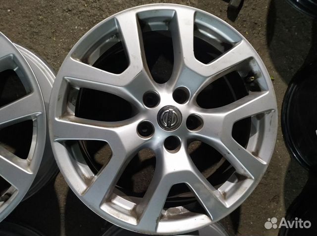 Диски бу оригинал R18 P на Nissan