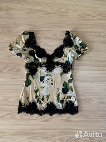 Топ Dolce Gabbana