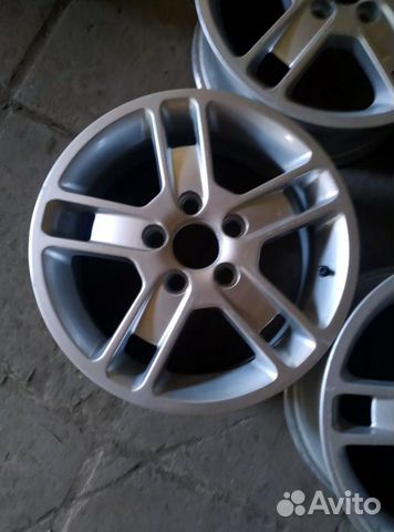 Диски бу литые R15 C на Ford Диски бу литые R15 C на Ford