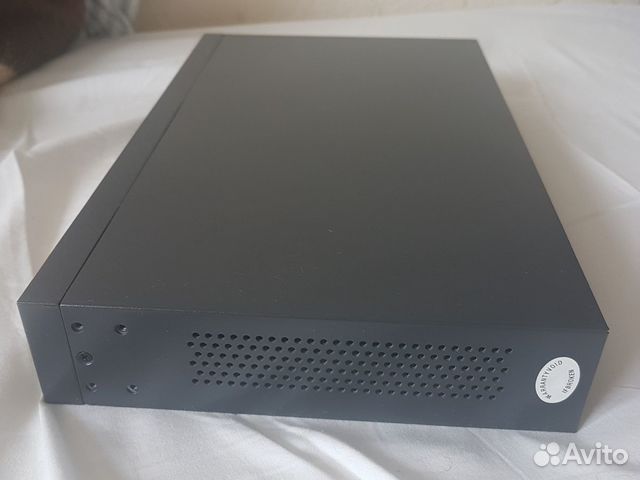 Коммутатор TL-SF1016DS 16 портовый Fast Ethernet
