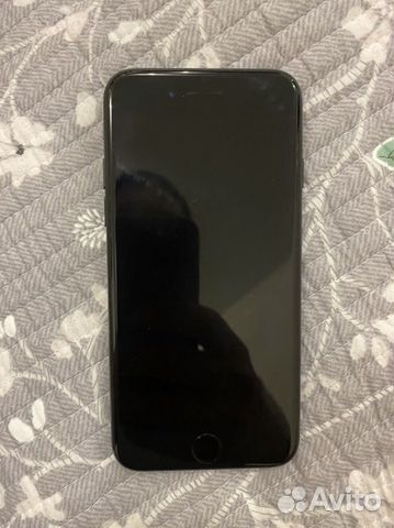 Телефон iPhone 7 Телефон iPhone 7
