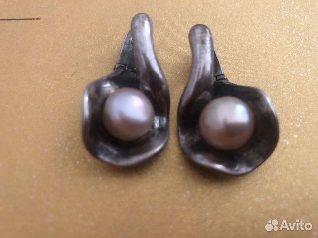 Серьги под серебро с жемчугом Серьги под серебро с жемчугом
