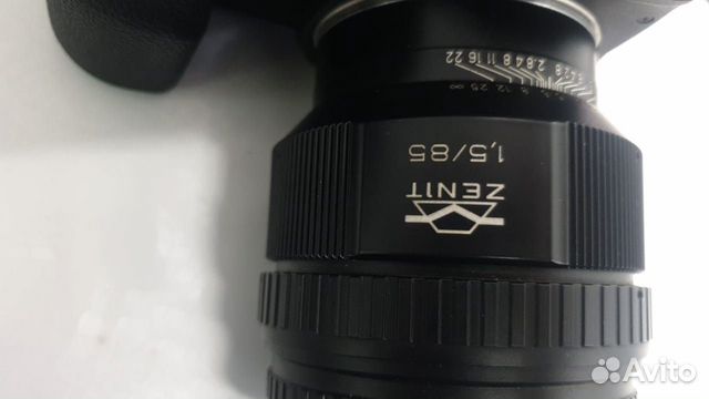 Зеркальный фотоаппарат Canon 6D Mark II + zenit Зеркальный фотоаппарат Canon 6D Mark II + zenit